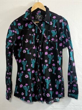 Cowgirl Hardware"Cactus Rose" pearl snap western-style long-sleeve shirt